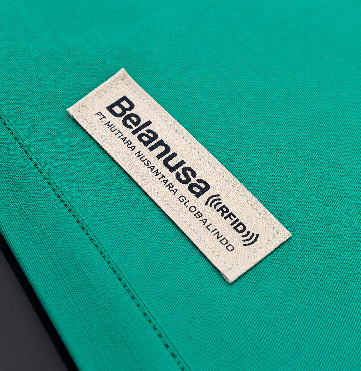 Linen dengan RFID